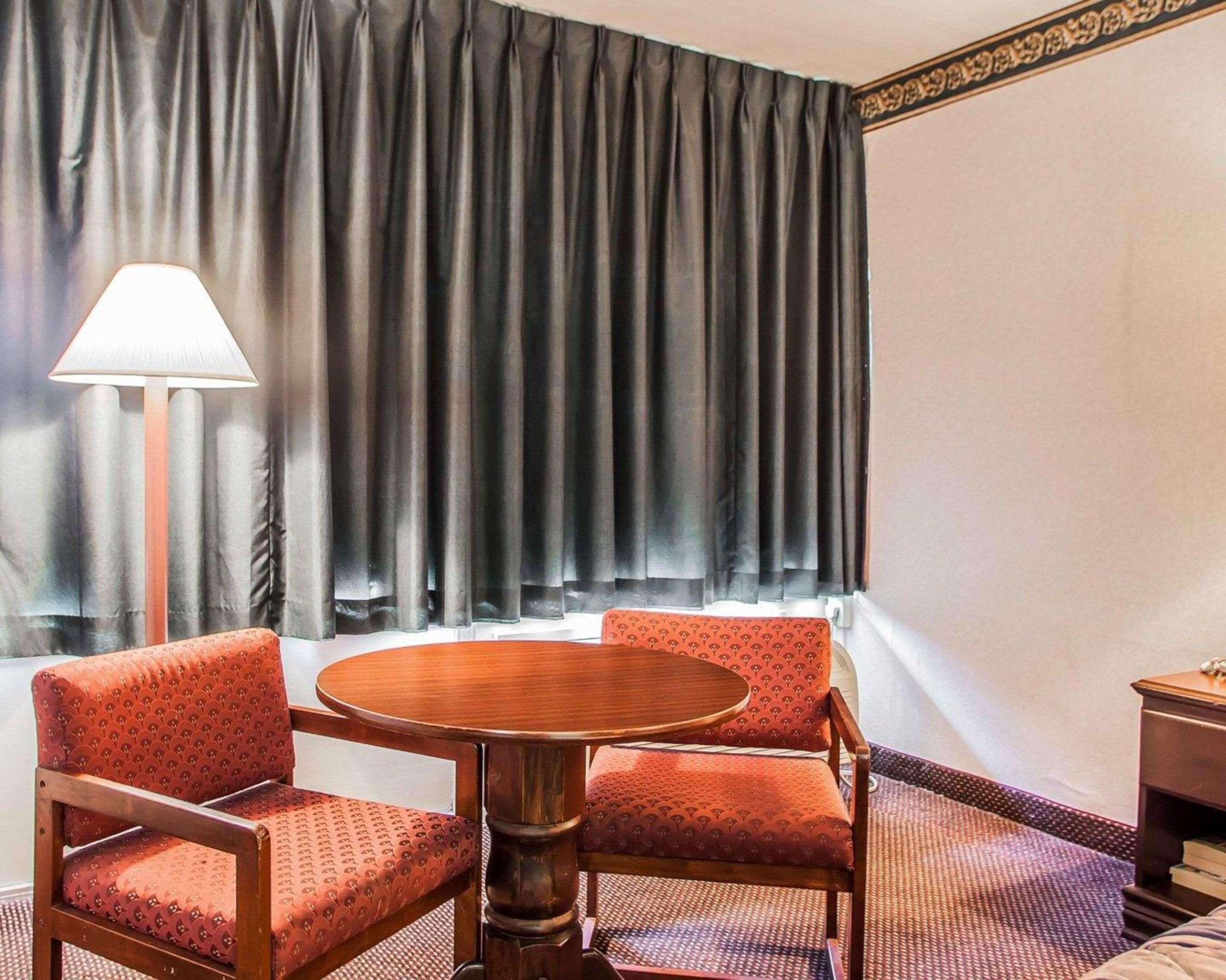 Red Roof Inn Reading Ngoại thất bức ảnh
